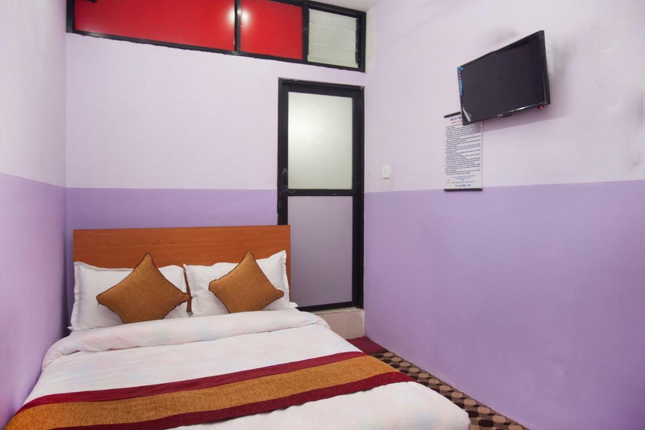 Oyo 341 Hotel Kusum Kohinoore Tokha Exterior foto